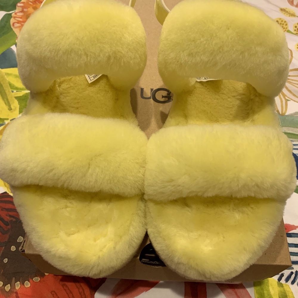 Ugg womens Oh Yeah yellow sz 10